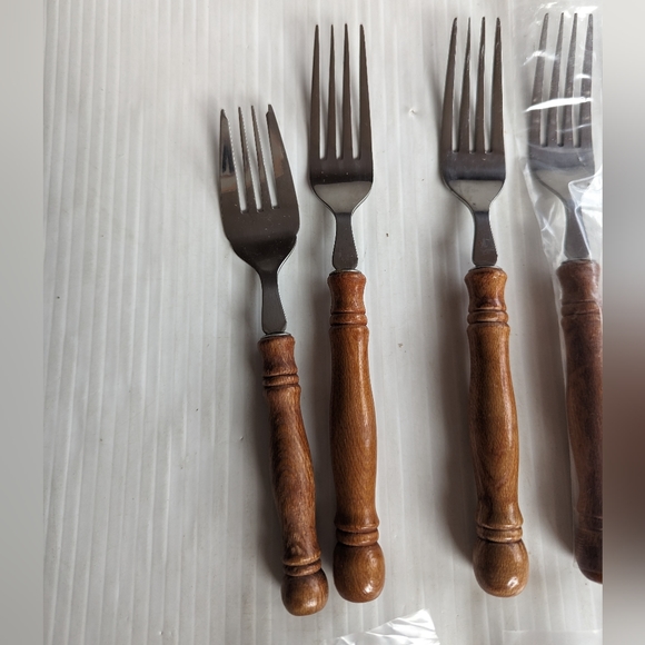 Old Homestead Style Wooden Handle Stainless Steel Flatwear - Picture 7 of 10